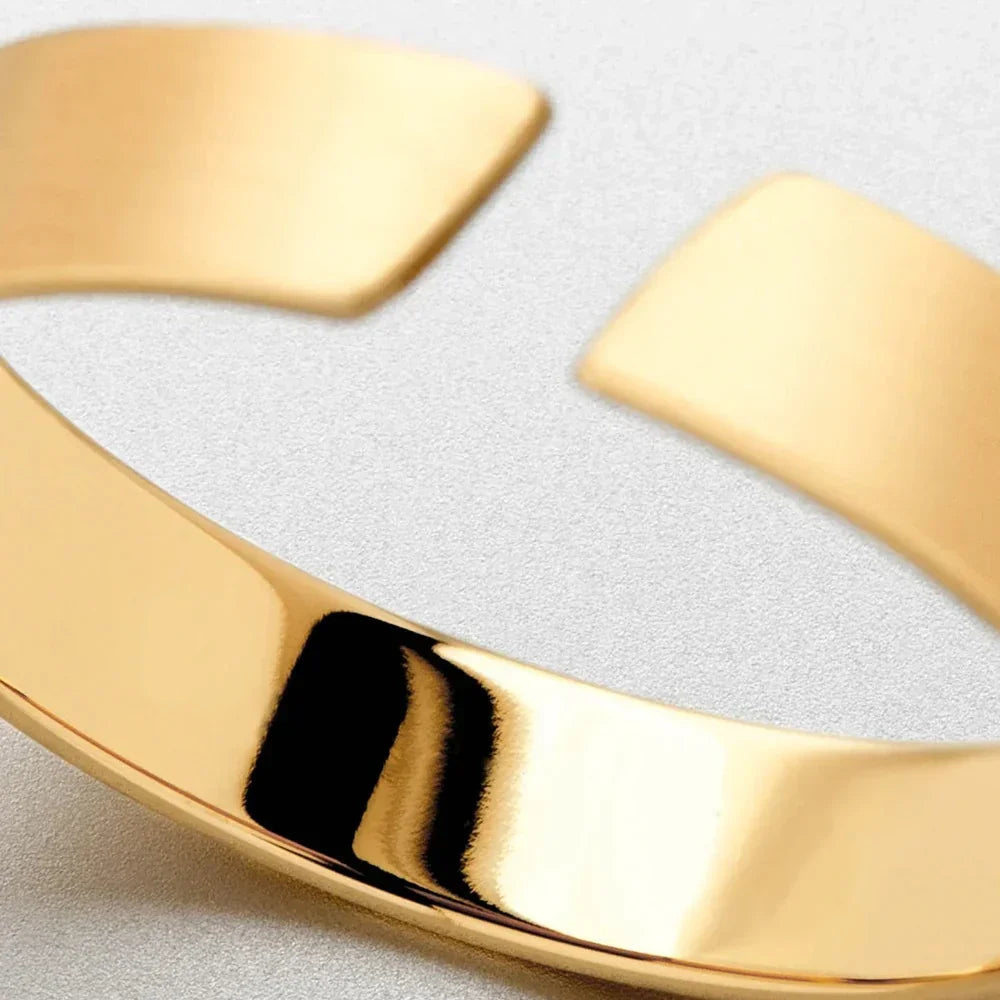 VL. Adjustable Gold Ring